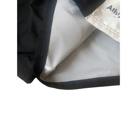 NWT Nike | Black + White T100 Athletic Shorts | Size XL - Picture 4 of 7